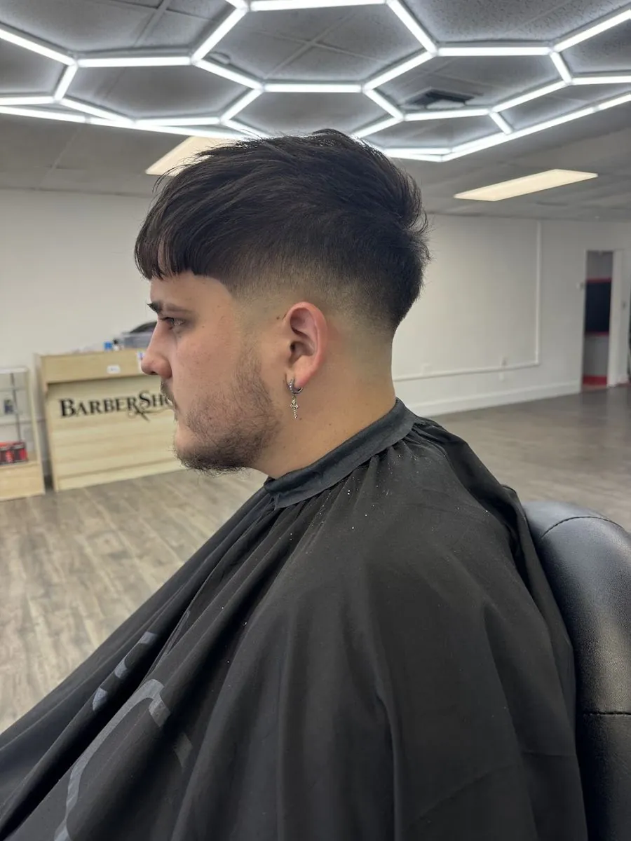Interior de Willi Barbershop en Tampa